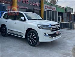 تۆیۆتا لاند کروزەر